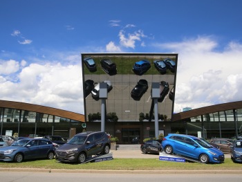 Foto Auto Palace Z�pad s.r.o.