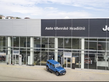 CAR CENTRUM člen skupiny AUTO UH s.r.o.